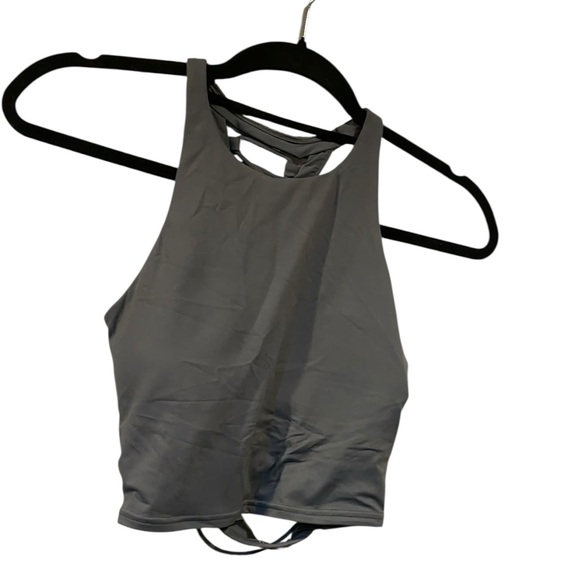 NWT Alo Yoga movement bra CONCRETE Size XS